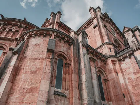 Detalle de la Basílica de Covadonga en Cangas de Onís, Asturias