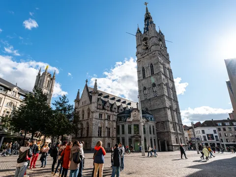 Belfort, el gran campanario de Gante, guarda una gran cantidad de secretos. ¿Los descubres con nuestros guías expertos?