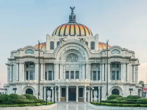 Visita guiada por el centro histórico en grupo pequeño