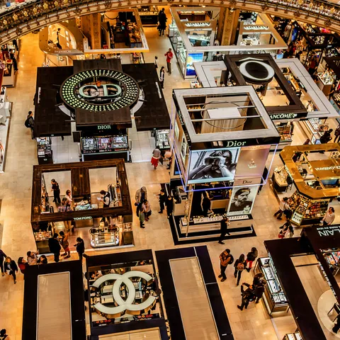 Interior de las Galerías Lafayette de París - Kiev.Victor / Shutterstock.com