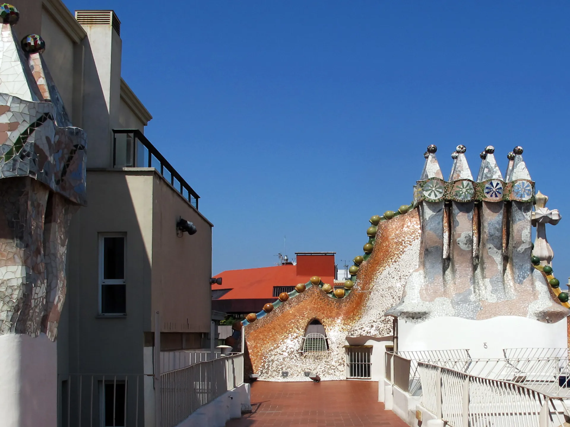Azotea de la Casa Batlló en Barcelona - Casa Batlló - Qué ver en Barcelona - Guía de Viajes Barcelona - Buendía Tours