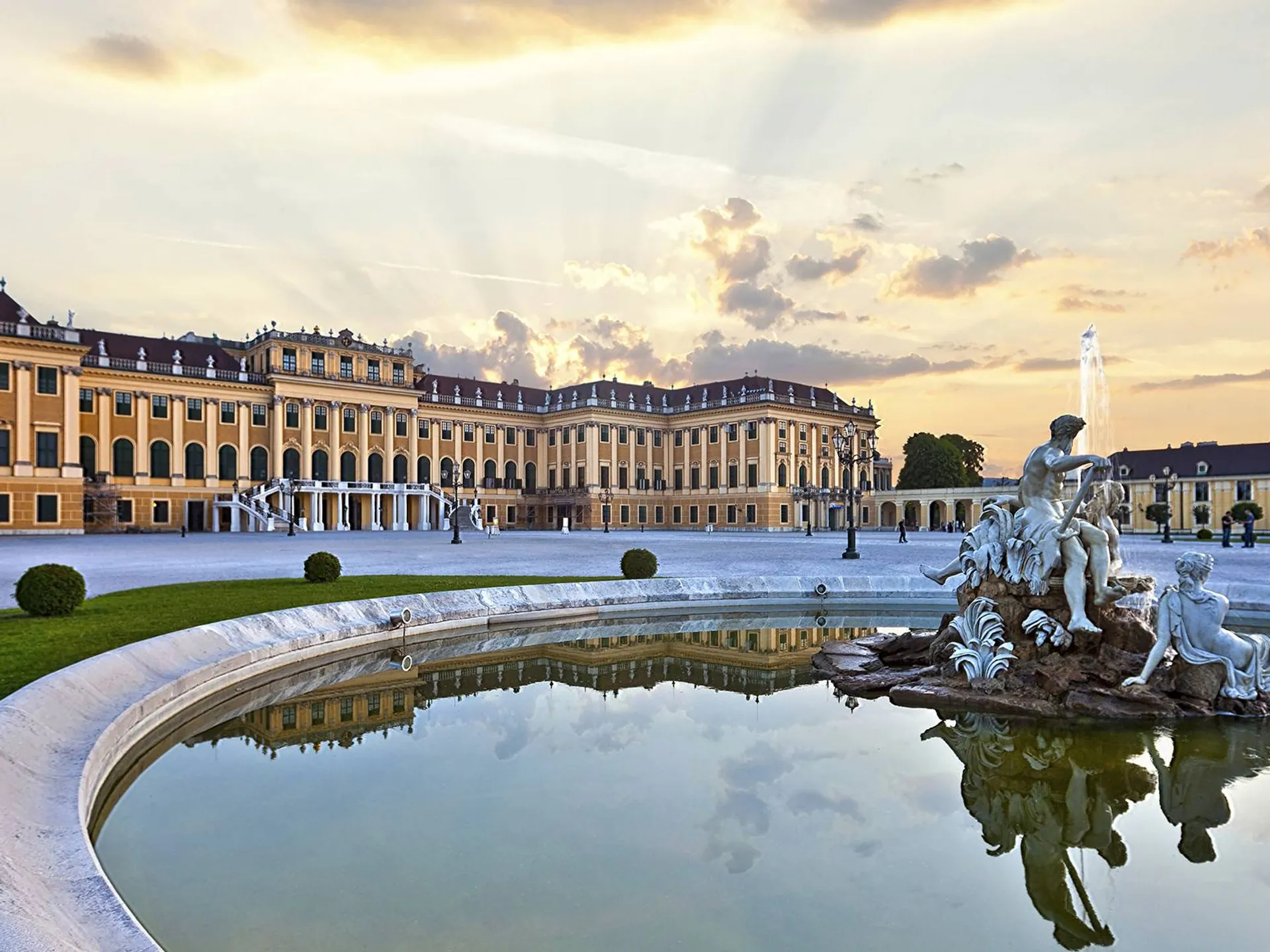 Palacio de Schönbrunn - Viena - Los 15 imprescindibles de Viena - Blog - Buendía Tours