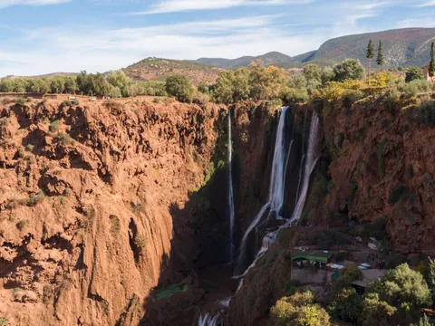 excursion-valle-ourika_montañas-atlas_visita-guiada-cascada-ouzoud_transporte_marrakech_marruecos_buendia (1).jpg