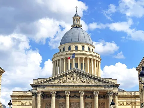 Fachada y cúpula del Panteón de París, Francia