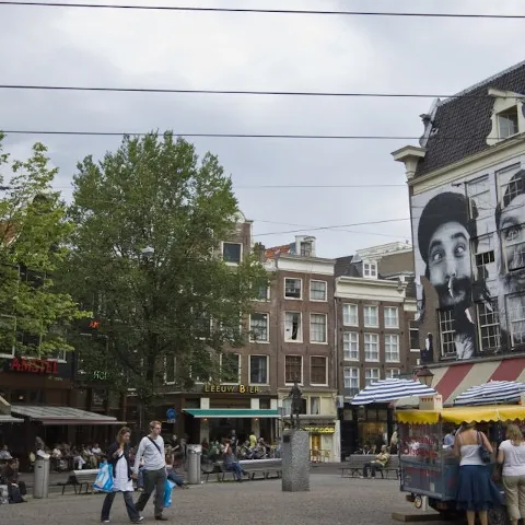 Plaza Spui de Ámsterdam-Ámsterdam que ver-Guía de viaje