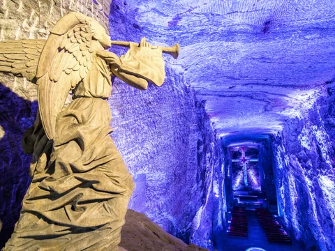 Excursión a Guatavita y la Catedral de Sal de Zipaquirá desde Bogotá