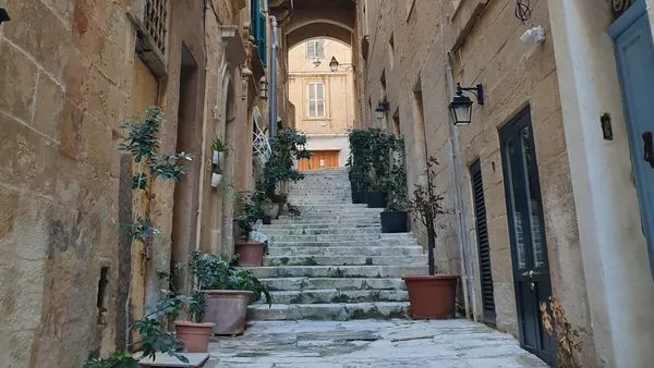 visita-guiada-la-valeta-y-the-malta-experience_buendia.jpg