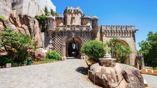 Cómo elegir entre las excursiones al Palacio da Pena