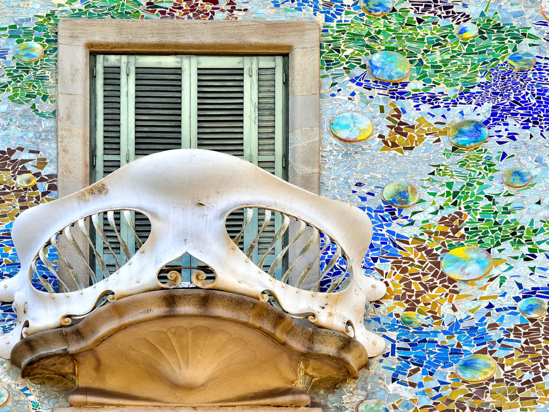 Fachada de la Casa Batlló en Barcelona - Casa Batlló - Qué ver en Barcelona - Guía de Viajes Barcelona - Buendía Tours