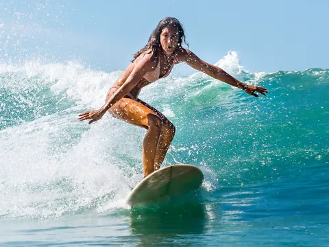 Clase de surf grupal en Maspalomas