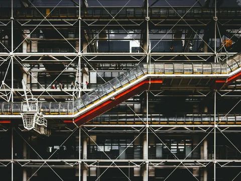 Escaleras mecánicas exteriores del Centro Pompidou, París