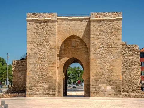 tour-privado-ciudad-real_visita-guiada_puerta-toledo_castilla-mancha_buendia (3).jpg