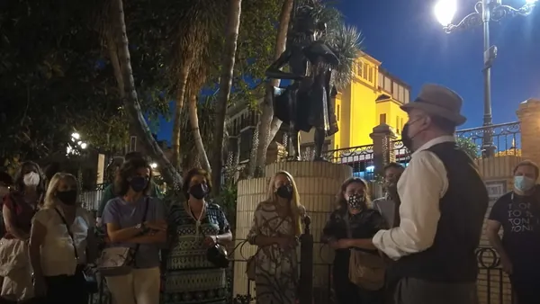Ruta Teatralizada Triana visita guiada Nocturna tour noche Sevilla