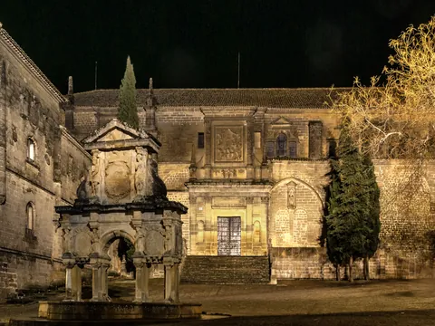 tour Guiado Baeza nocturno