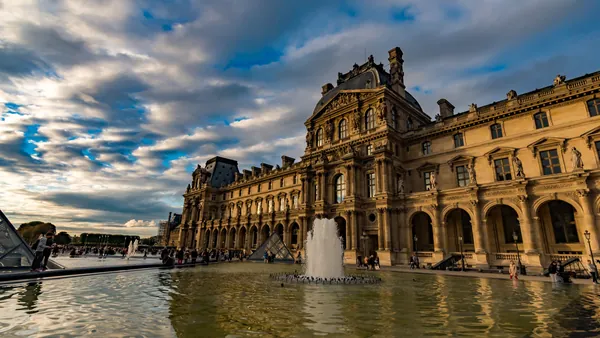 Cómo elegir entre los paseos en barco para disfrutar del Museo del Louvre