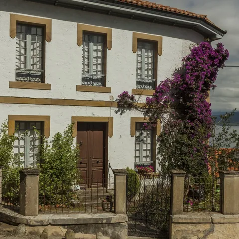 Casa donde se grabó la serie Doctor Mateo Lastres