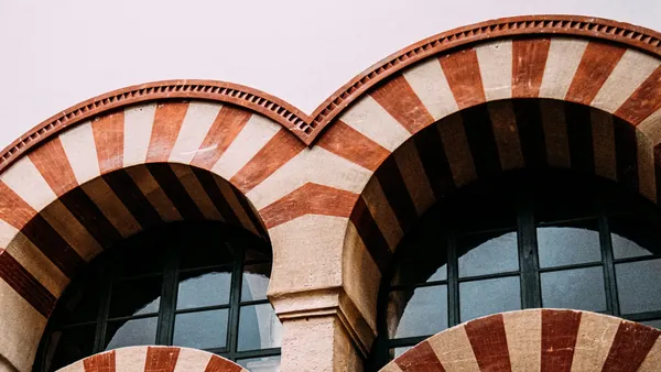 Cómo elegir entre los tours a pie y visitas guiadas para conocer la Mezquita de Córdoba
