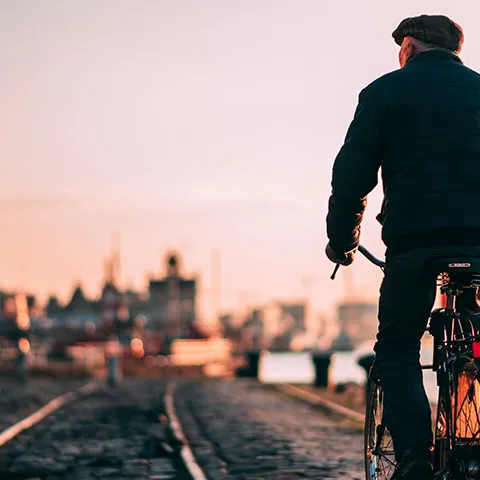 Pasenado en bici por Amberes-Buendía Tours Bélgica