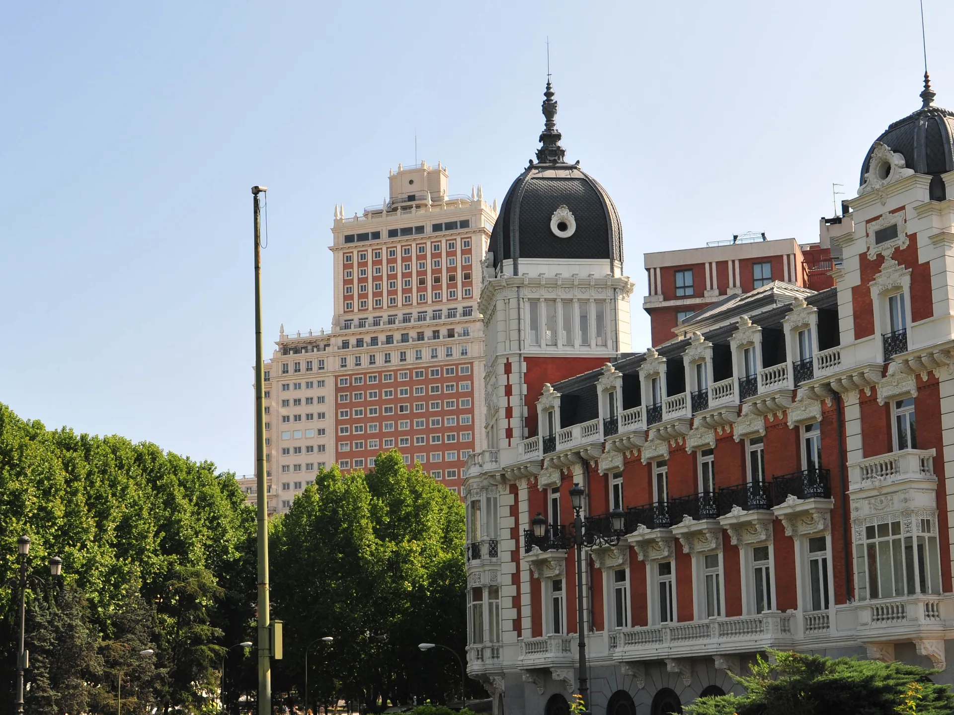 Plaza de España - Qué ver en Madrid - Guía de viaje Madrid - Buendía Tours