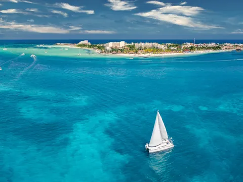 excursion-catamaran-isla-mujeres-cancun.jpg