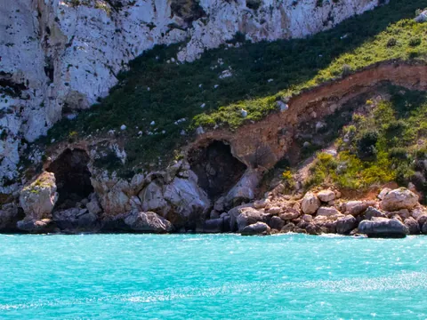 Paseo en barco por las calas de Ibiza