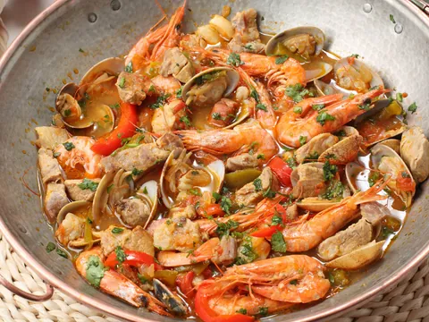 Cataplana - Qué comer en el Algarve - Comer en el Algarve - Guía de viaje Algarve - Buendía Tours
