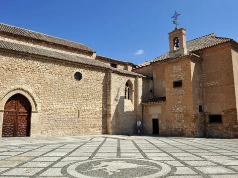 tour-privado-ciudad-real_visita-guiada_iglesia-santiago_castilla-mancha_buendia.jpg