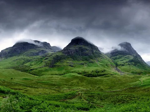 Formación montañosa The Three Sisters, en el Valle de Glen Coe