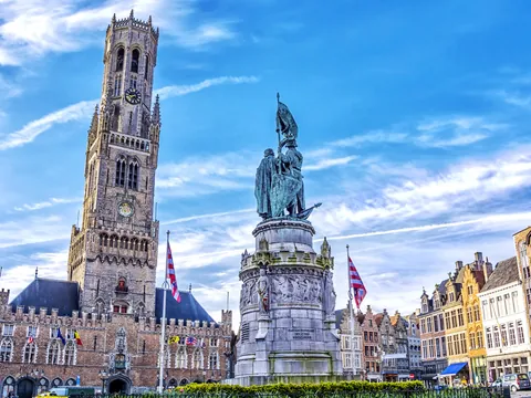 tour privado Brujas visita guiada español Torre Belfort privado Bélgica