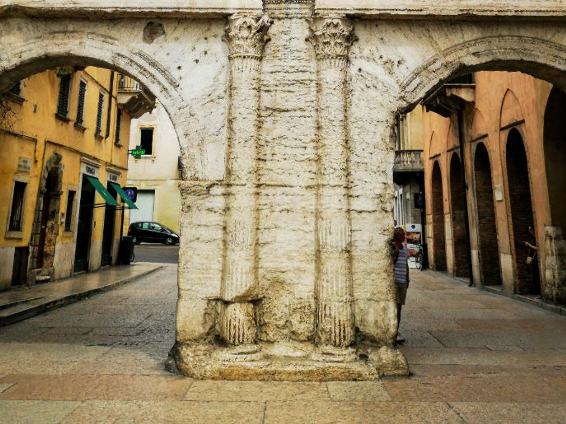 Porta Borsari - Qué ver en Verona - Guía de viaje Verona - Buendía Tours