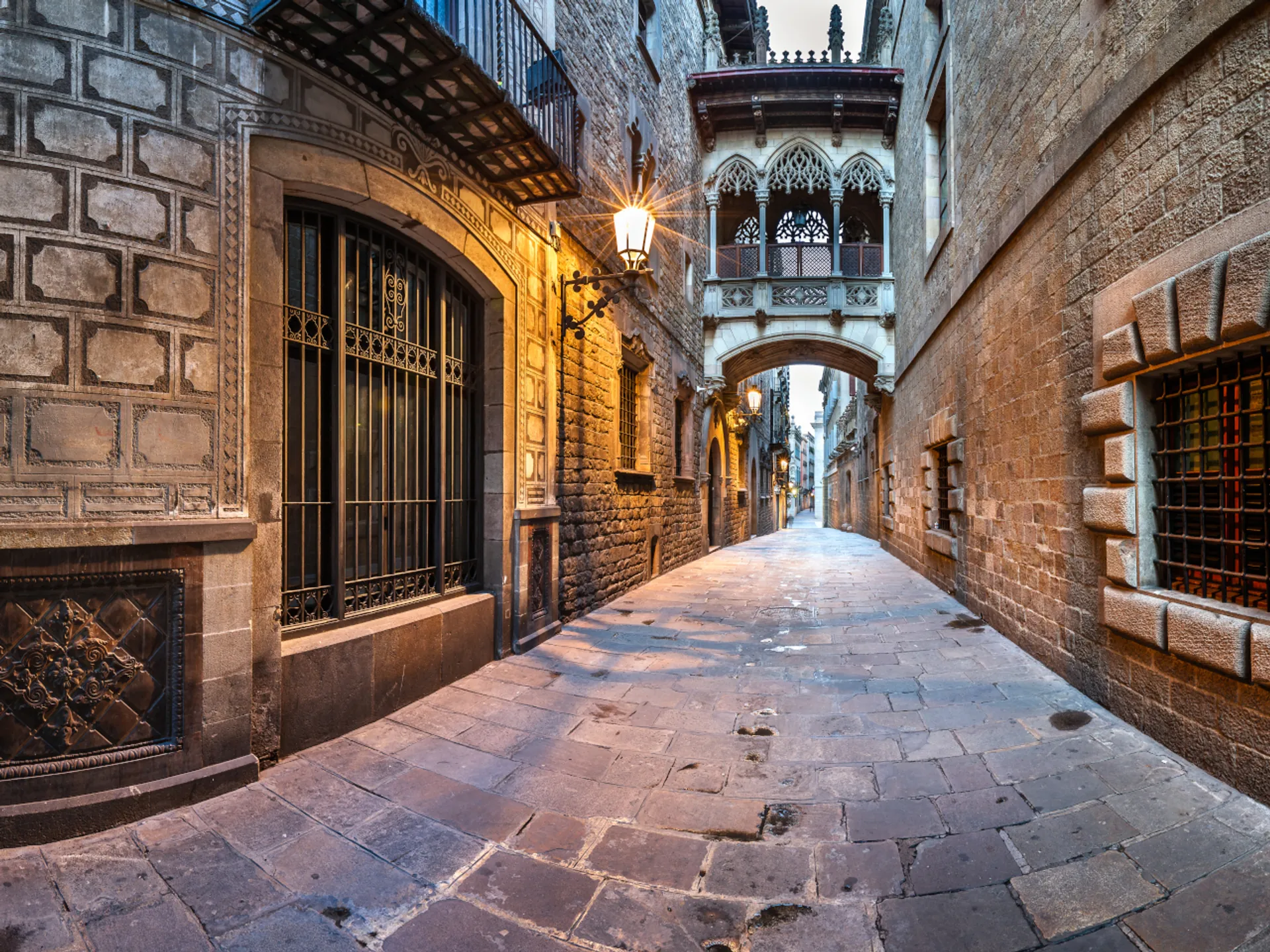 Barrio gótico de Barcelona - Catedral de Barcelona - Qué ver en Barcelona - Guía de Viajes Barcelona - Buendía Tours