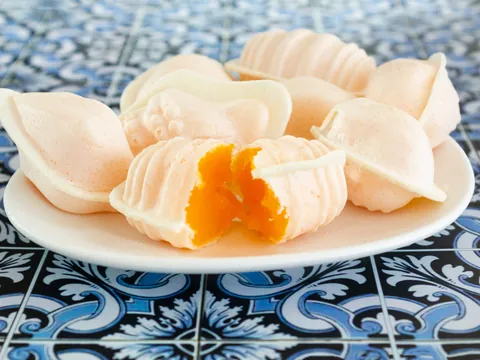 ovos moles huevos blandos dulce típico aveiro portugal