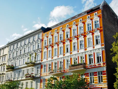 Fachada de edificio clásico en Berlín