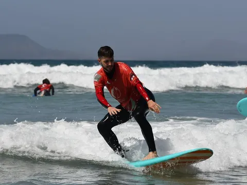 clase Surf Famara Grupo Lanzarote Canarias