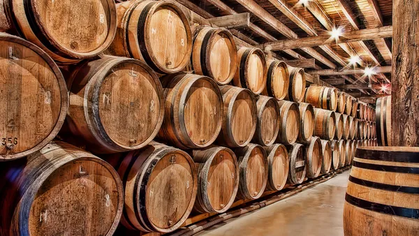 Barriles Cerveza visita al Museo de la Cerveza de Brujas con Degustacion excursiones y Actividades en Brujas