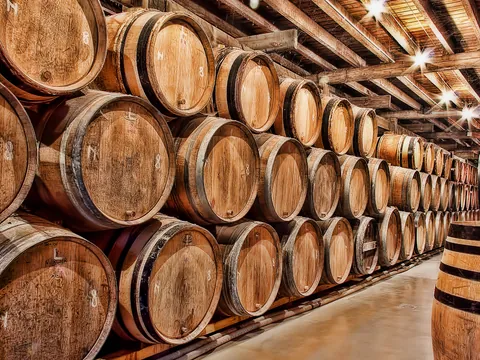Barriles Cerveza visita al Museo de la Cerveza de Brujas con Degustacion excursiones y Actividades en Brujas