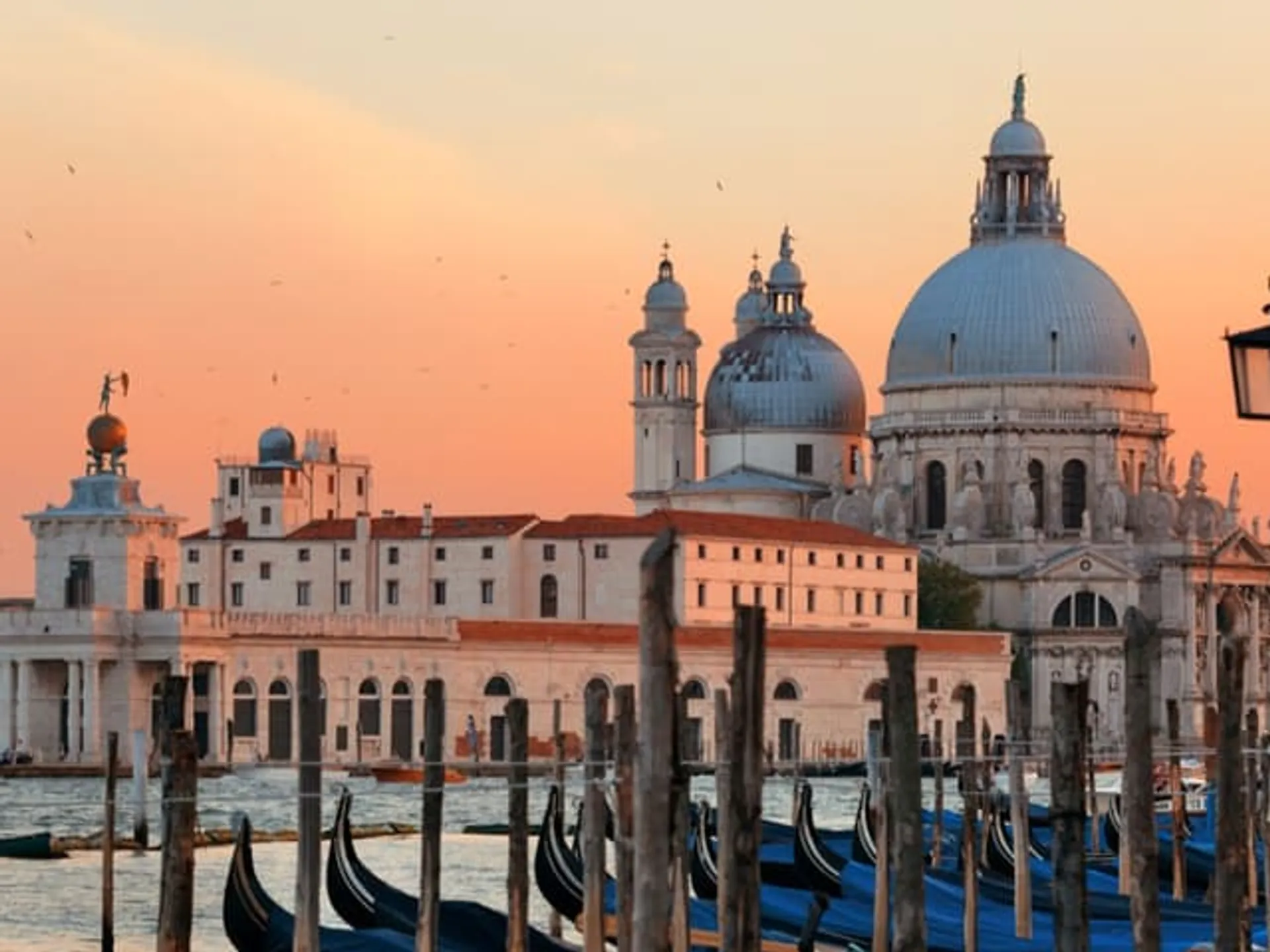 Iglesia de Santa María della Salute en Venecia-Qué hacer gratis en Venecia-Cosas que hacer en Venecia-Planes en Venecia-Guía de Viajes Buendía Tours