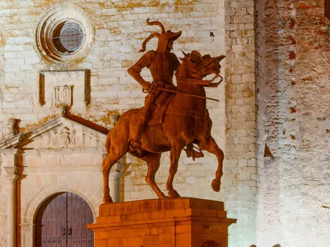 trujillo-atardecer_visita-guiada_caceres_extremadura_buendia-tours (2).jpg