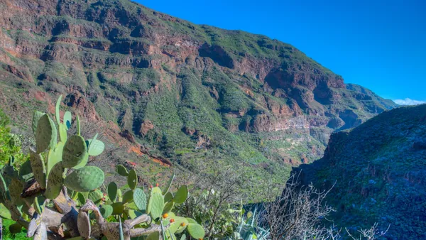El Valle de Guadayeque destaca por su naturaleza y sus casas-cueva.