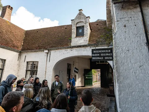 Guía de buendía en tour Brujas, Bélgica