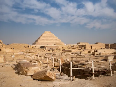 Necropolis de Saqqara tour a las Piramides de Guiza Saqqara y Menfis excursiones y Actividades en el Cairo
