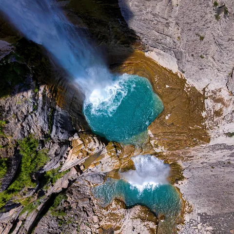 cascada del sorrosal, en broto