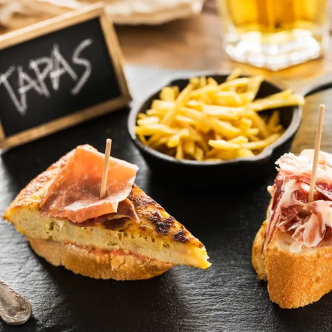 Tapas en Granada - Comer en Granada - Guía de viaje Granada - Buendía Tours