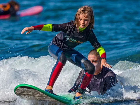 clase Surf Grupo Playa Americas Costa Adeje Tenerife Canarias