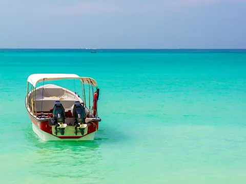 barco Playa Blanca Caribe Colombia
