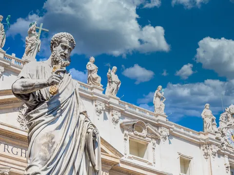 Estatua de San Pedro en la Basílica de San pedro, Ciudad del Vaticano, Roma