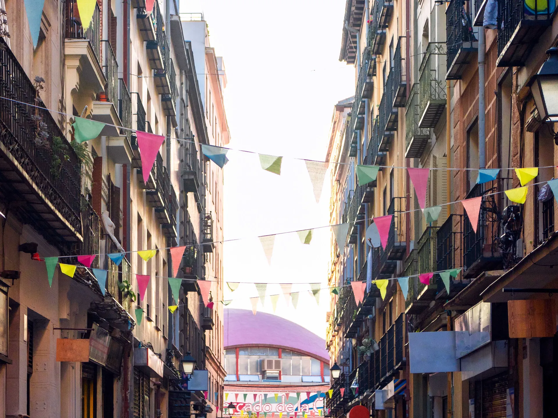 Vista del Barrio de La Latina de Madrid - Barrio de La Latina - Qué ver en Madrid - Guía de Viajes Madrid - Buendía