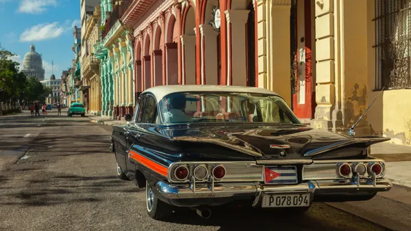 paseo-coche-clasico-habana.jpeg