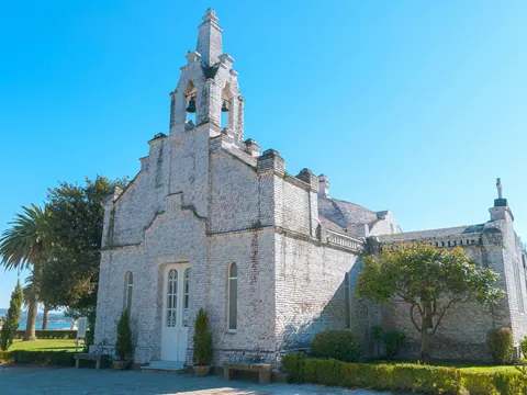 Capilla de las Conchas en la Isla de la Toja, Pontevedra, Galicia, España