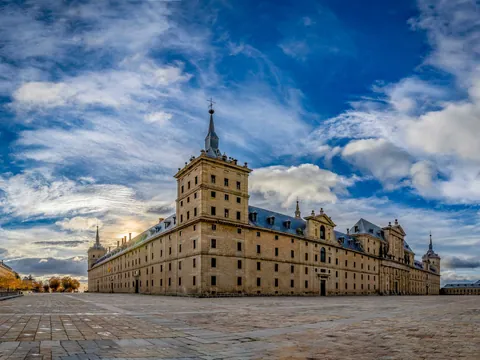 tour-privado-san-lorenzo-el-escorial-entradas-visita-guiada-monasterio.jpg